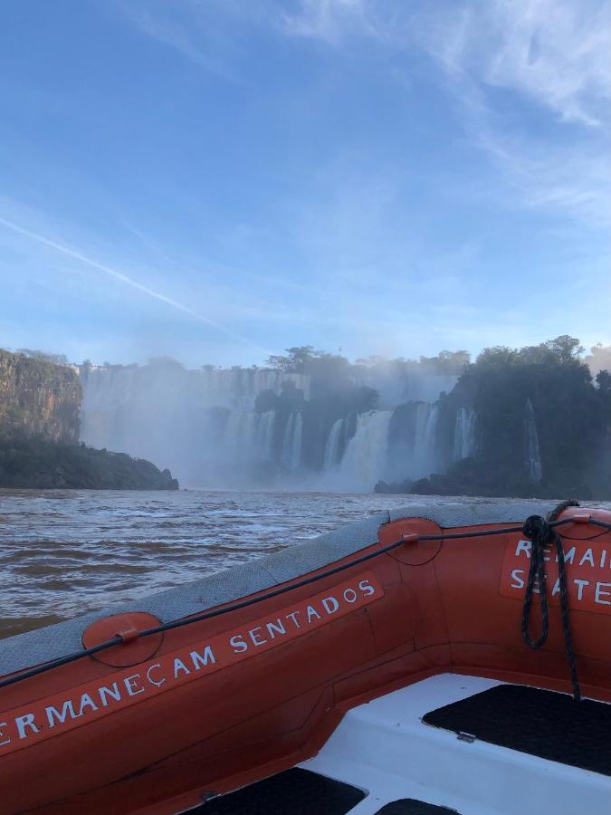 Quarto Privado no Coração de Foz - casa e banheiro compartilhado Foz do Iguaçu Exterior foto